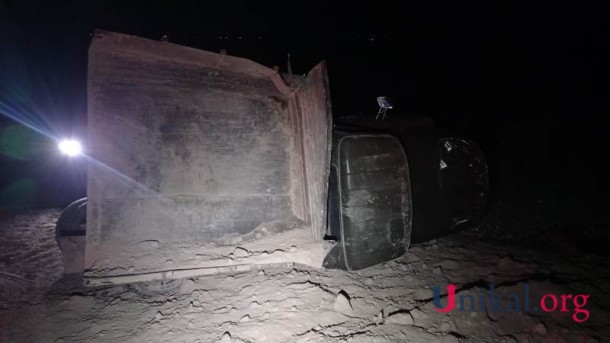 "ZİL" mikroavtobusla toqquşdu - ölən və yaralılar var - FOTOLAR